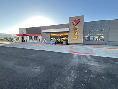 An exterior photo of Baker City, OR Love's Travel Stop